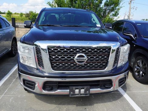 Used 2017 Nissan Titan SV w/ All Weather Package (L93) AWD/4WD image 2