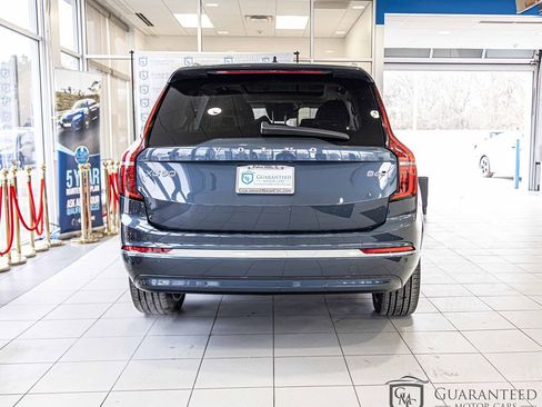 Used 2025 Volvo XC90 B6 Plus image 14