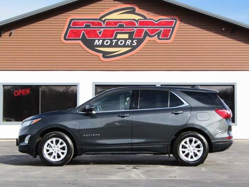 Used 2019 Chevrolet Equinox LT w/ Driver Convenience Package image 4