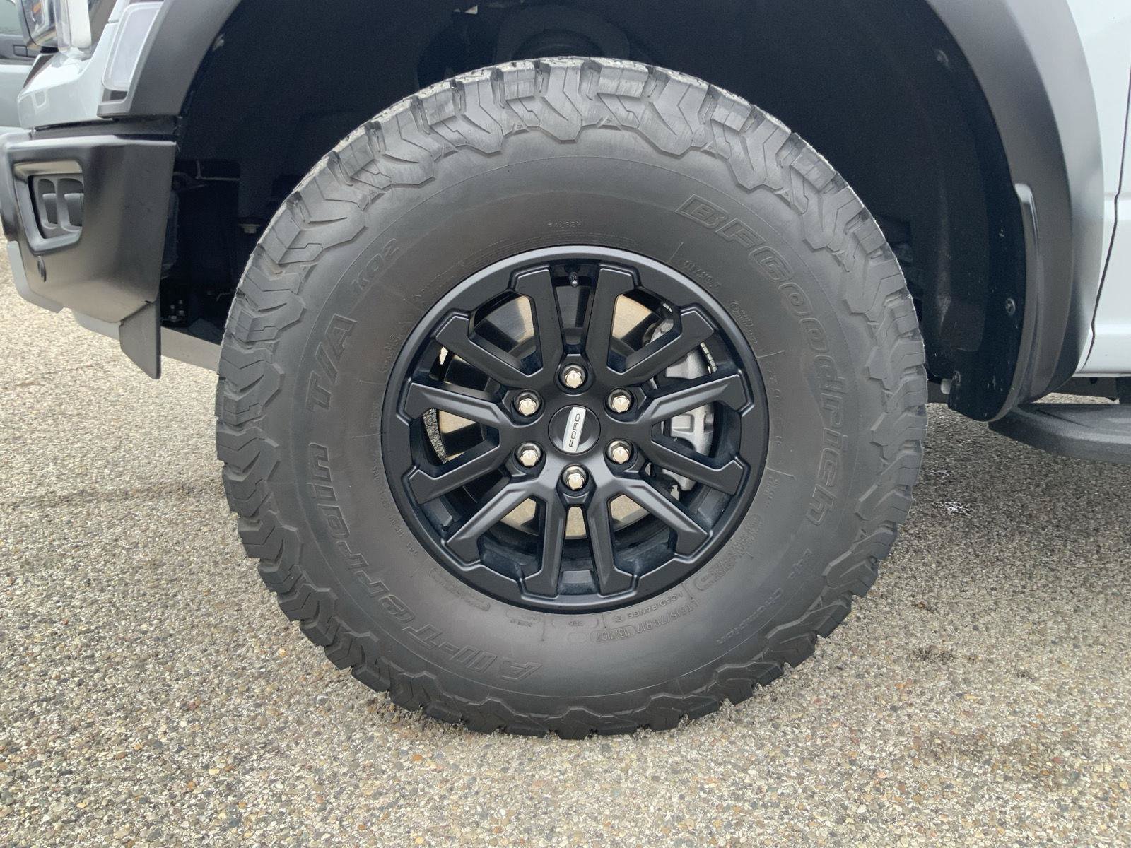 Used 2025 Ford F150 Raptor AWD/4WD image 23