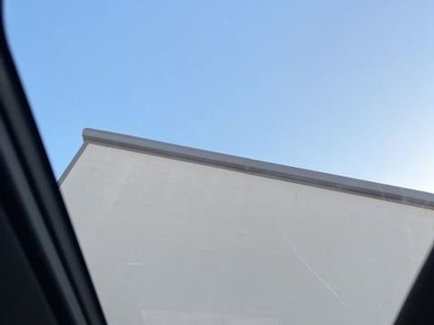 Used 2025 GMC Yukon XL AT4 Ultimate w/ LPO, AT4 Appearance Package image 17