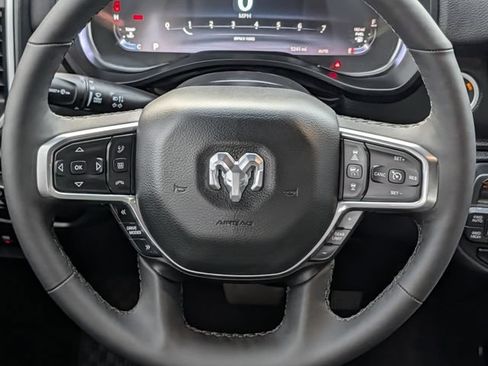 Used 2025 RAM 1500 Big Horn AWD/4WD image 13