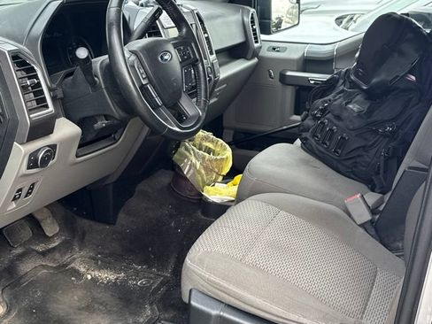 Used 2015 Ford F150 XLT w/ Equipment Group 302A Luxury AWD/4WD image 15