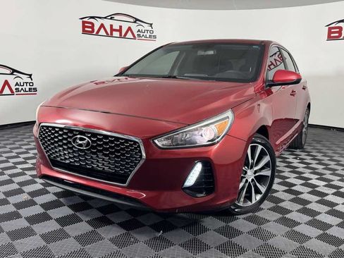 Used 2019 Hyundai Elantra GT FWD image 2
