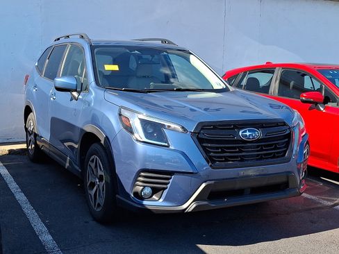 Used 2022 Subaru Forester Premium AWD/4WD image 1