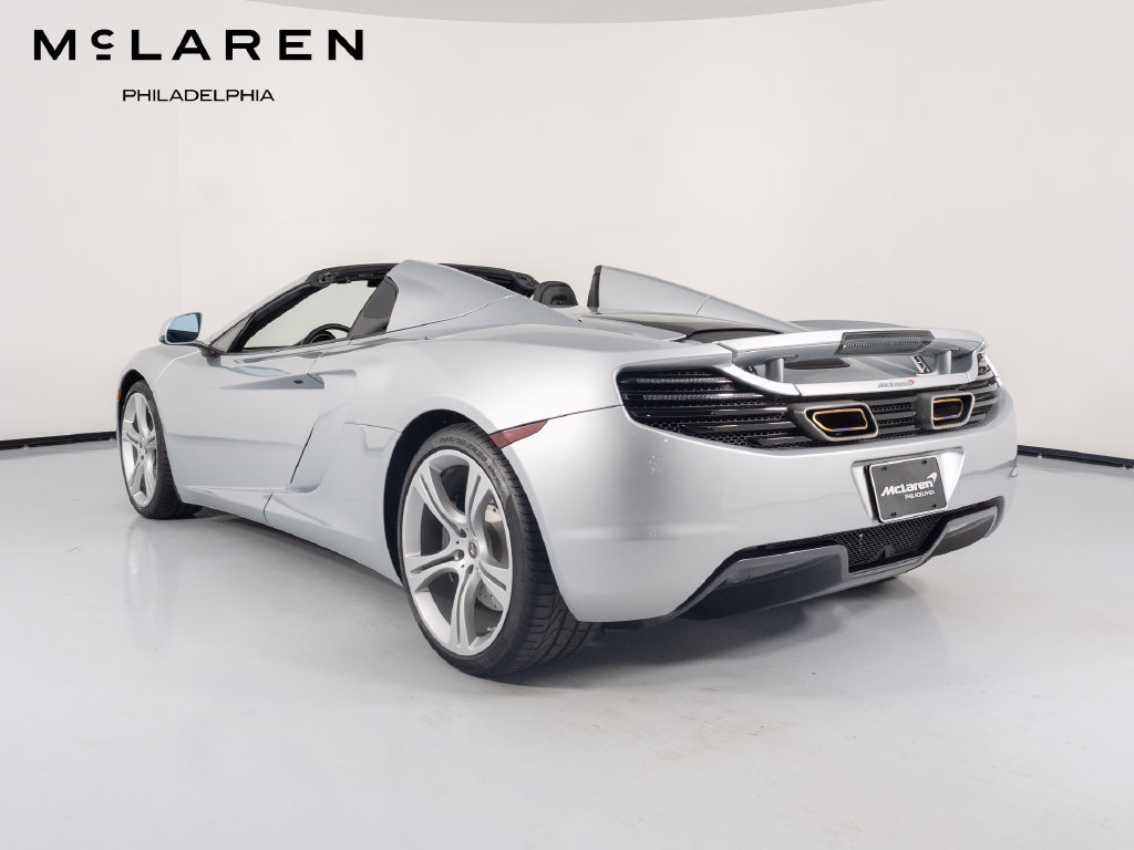 Used 2013 McLaren MP4-12C Spider RWD image 4