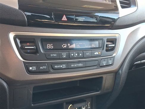 Used 2020 Honda Ridgeline Sport image 11