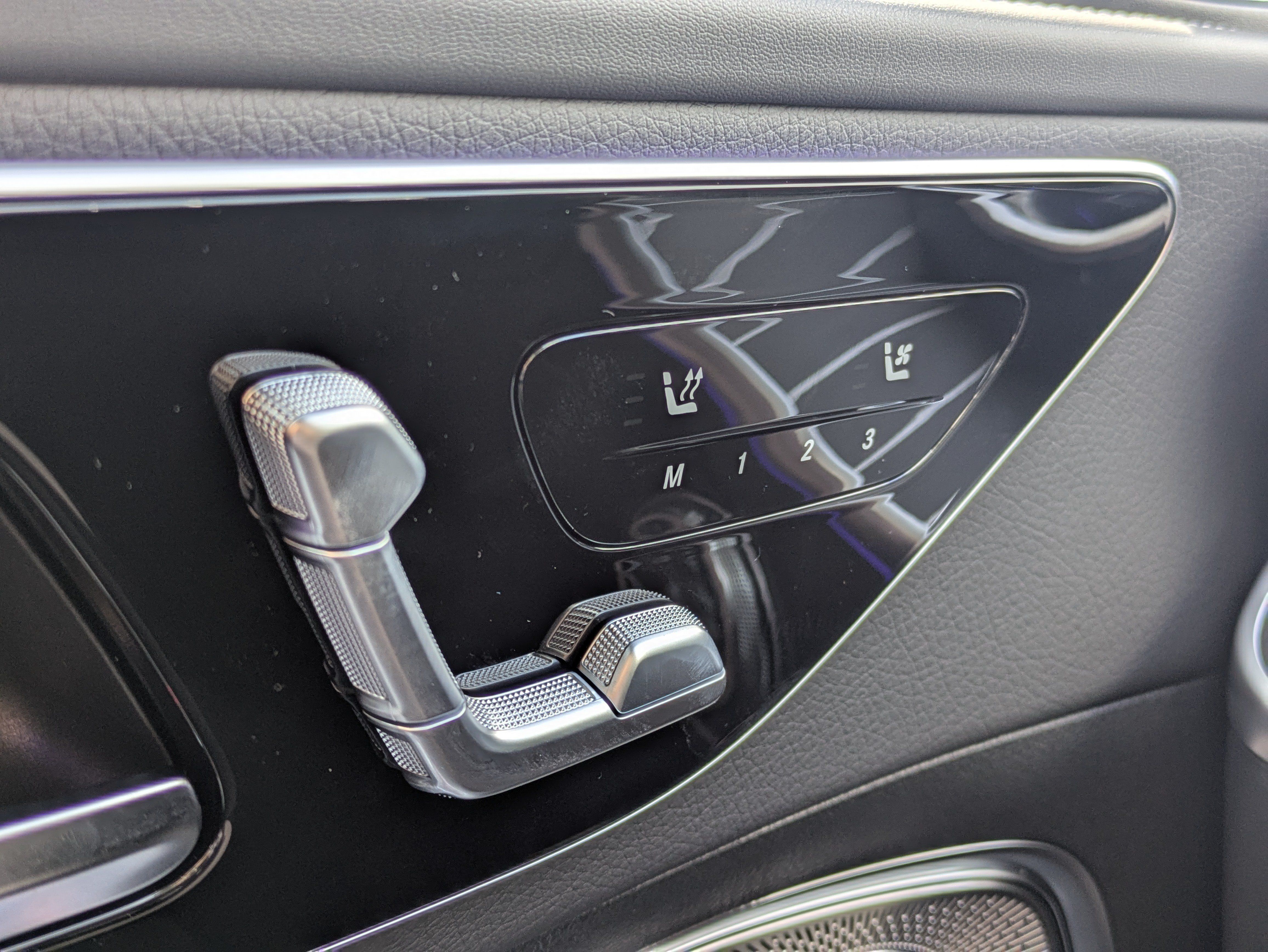 New 2026 Mercedes-Benz C 300 4MATIC Sedan image 22