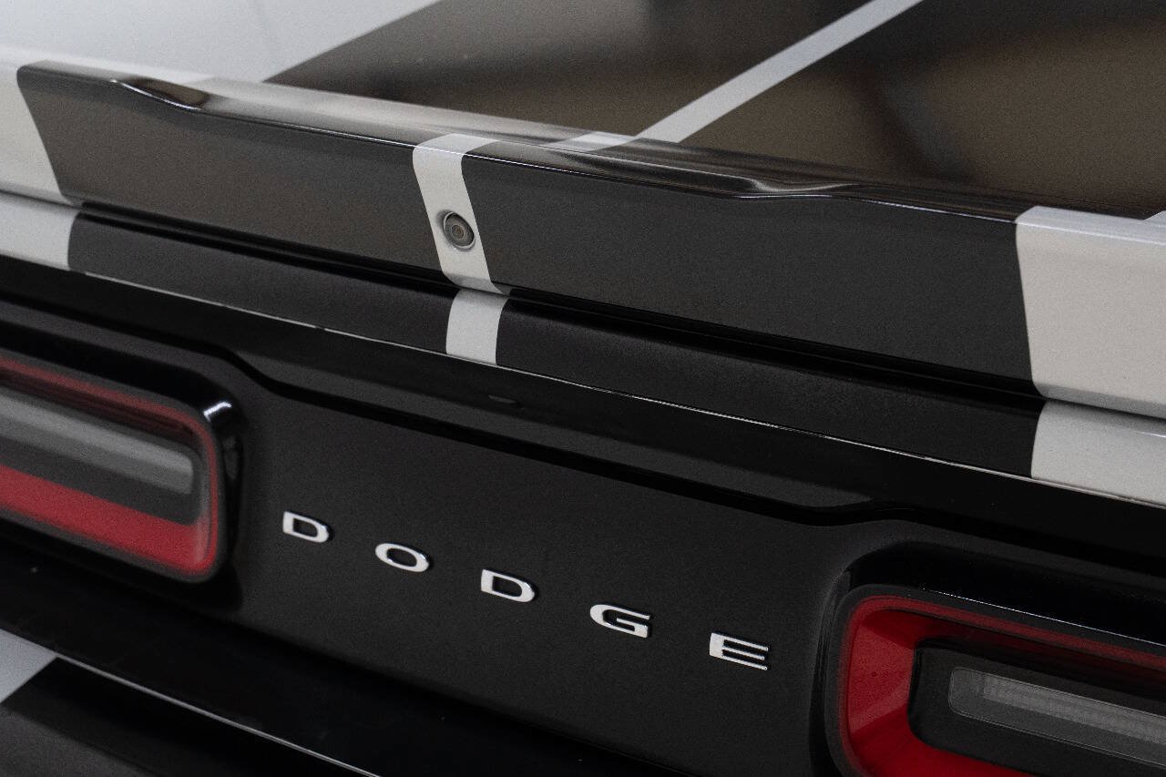 Used 2021 Dodge Challenger SXT RWD image 18
