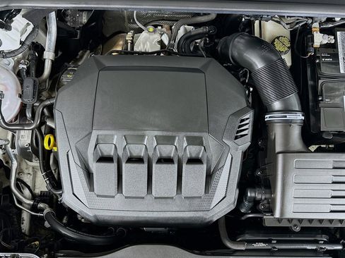 Used 2023 Audi Q3 2.0T Premium w/ Black Optic Sport Package image 13