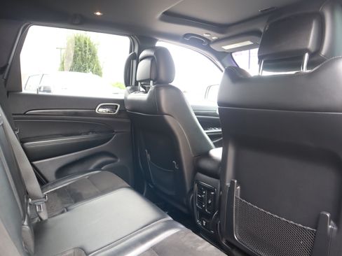 Used 2020 Jeep Grand Cherokee Altitude AWD/4WD image 26