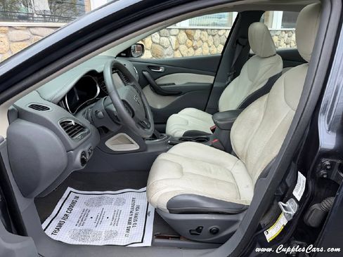 Used 2013 Dodge Dart Limited w/ Premium Group FWD image 4