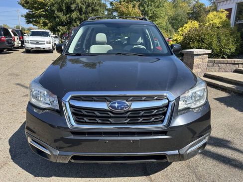 Used 2017 Subaru Forester 2.5i Premium w/ All-Weather Package AWD/4WD image 11