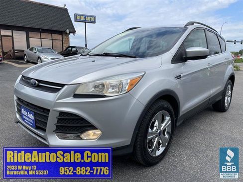 Used 2016 Ford Escape SE w/ Equipment Group 201A AWD/4WD image 1