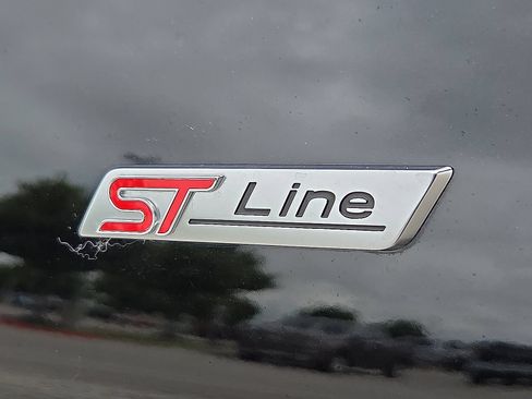 Certified 2024 Ford Edge ST-Line AWD/4WD image 9