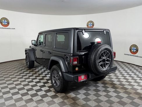 Used 2025 Jeep Wrangler Unlimited Sport AWD/4WD image 22