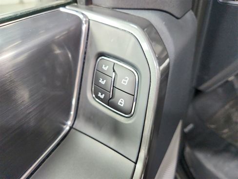 Used 2023 Ford F150 Lariat image 19