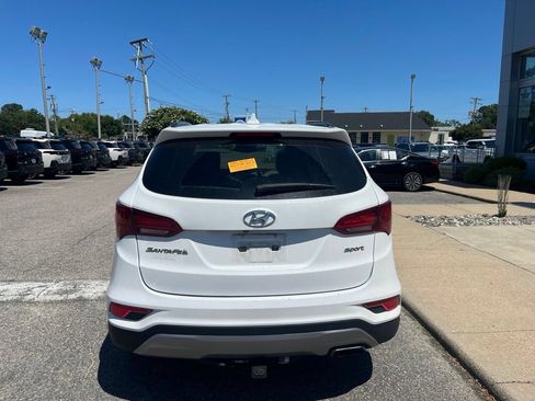 Used 2017 Hyundai Santa Fe Sport FWD image 5
