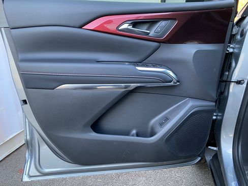 Used 2026 Chevrolet Traverse Z71 w/ Driver Confidence Package image 15