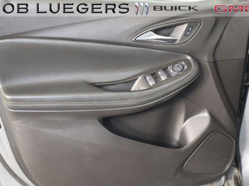 Certified 2023 Buick Encore GX Preferred w/ Cold Weather Comfort Package AWD/4WD image 6