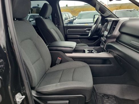 Used 2019 RAM 1500 Big Horn AWD/4WD image 17