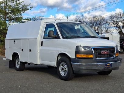 New 2025 GMC Savana 3500 w/ Power Convenience Package