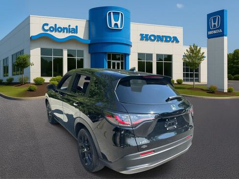 Used 2025 Honda HR-V Sport image 4