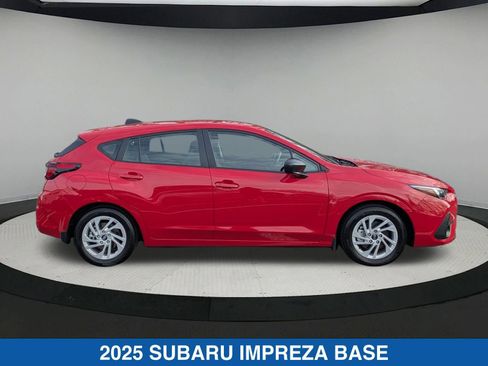 Certified 2025 Subaru Impreza 2.0i image 2