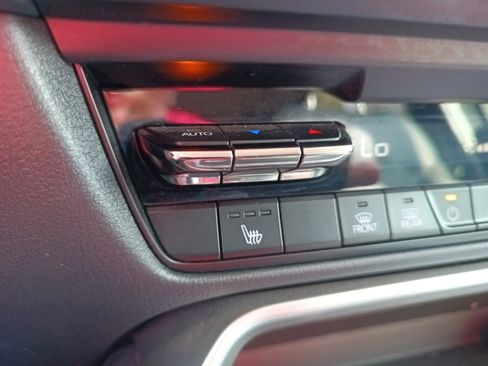 Used 2024 MAZDA CX-90 3.3 Turbo w/ Preferred Plus image 20