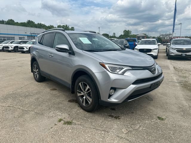 Used 2018 Toyota RAV4 XLE w/ Plus Extra Value Package AWD/4WD image 11