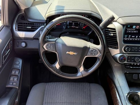 Used 2019 Chevrolet Tahoe LS RWD image 8
