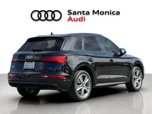 Used 2019 Audi Q5 2.0T Premium Plus w/ Premium Plus Package AWD/4WD image 2
