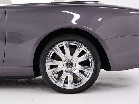 Certified 2018 Rolls-Royce Dawn RWD image 50