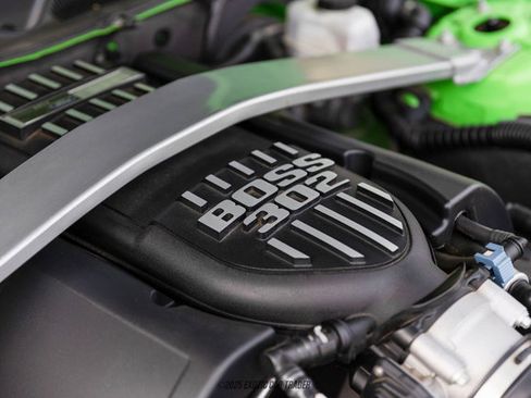 Used 2013 Ford Mustang Boss 302 w/ Boss 302 Accessory Pkg image 17