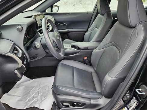 Used 2024 Lexus UX 250h 250h Premium image 8