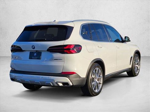 New 2026 BMW X5 xDrive50e w/ Climate Comfort Package image 2