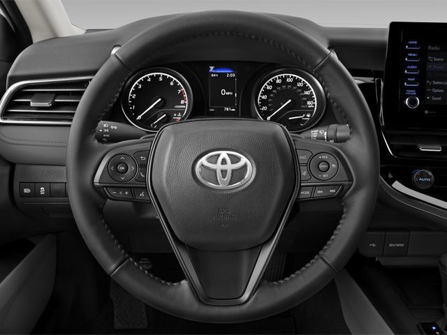 Used 2024 Toyota Camry SE AWD/4WD image 8