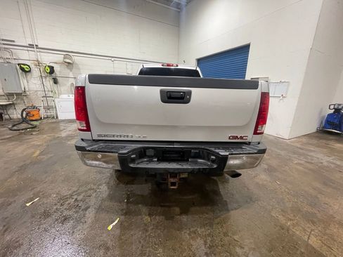 Used 2014 GMC Sierra 2500 SLE w/ SLE Preferred Package image 3