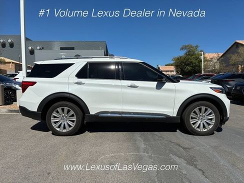 Used 2024 Ford Explorer Limited w/ Limited Technology Package AWD/4WD image 2