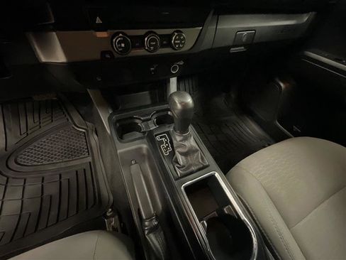 Used 2019 Toyota Tacoma SR image 15