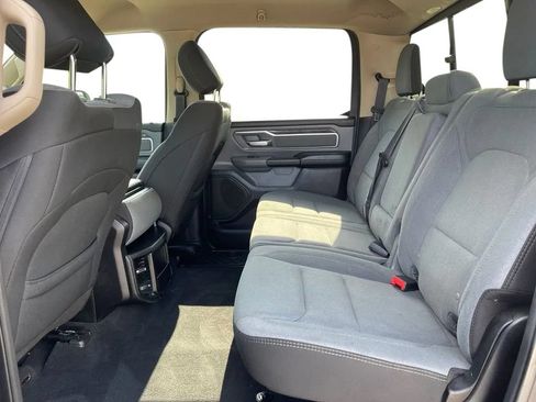 Used 2019 RAM 1500 Big Horn AWD/4WD image 17