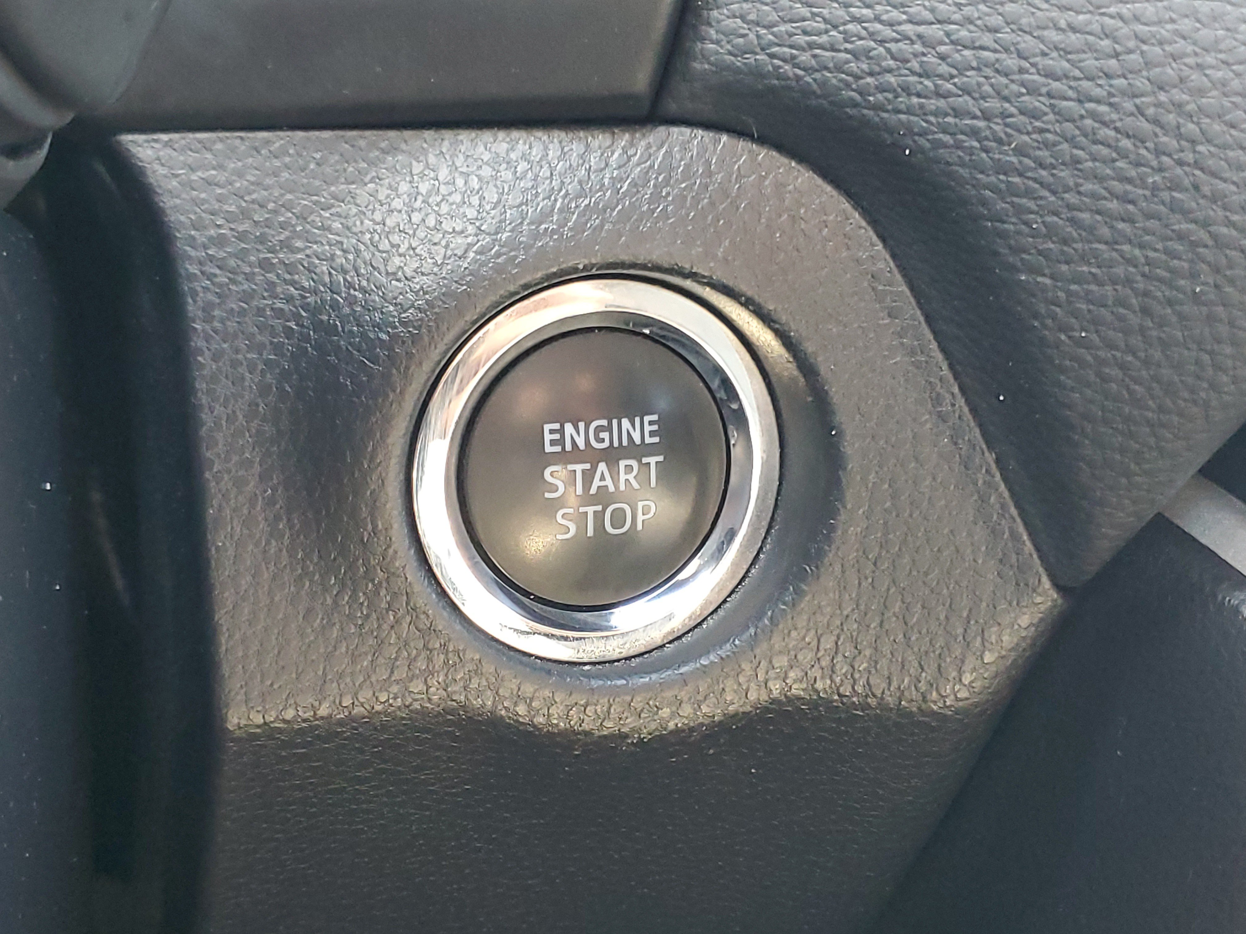 Certified 2025 Toyota RAV4 XLE AWD/4WD image 26