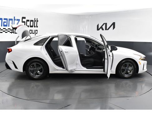 Used 2021 Kia K5 LXS image 36