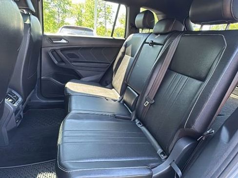 Used 2024 Volkswagen Tiguan SE R-Line AWD/4WD image 31