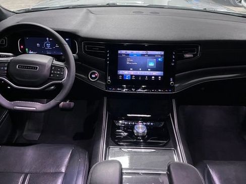 Used 2022 Jeep Wagoneer Series I w/ Convenience Group I AWD/4WD image 32