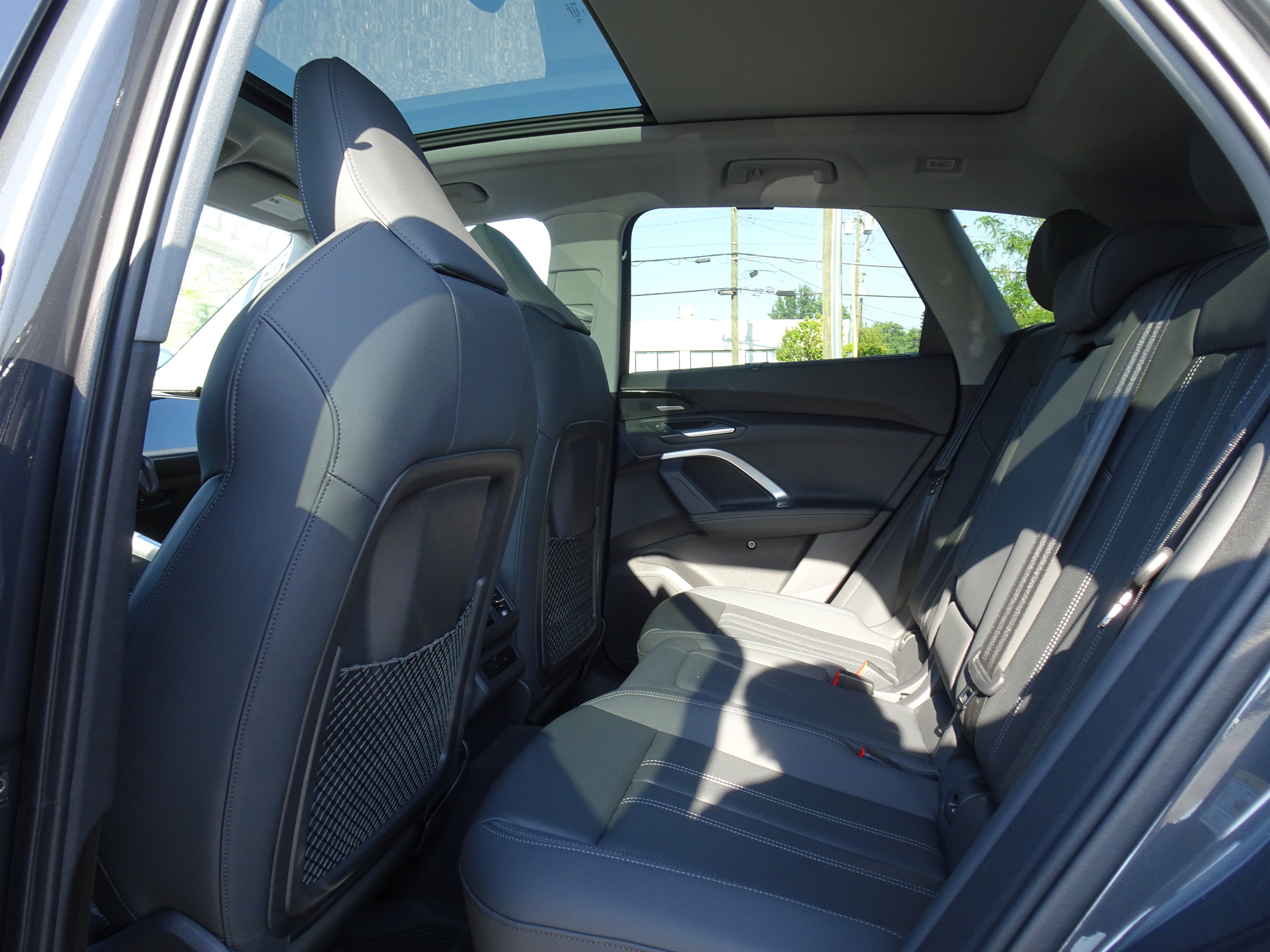 Certified 2025 Audi Q5 Premium Plus w/ Premium Plus AWD/4WD image 11
