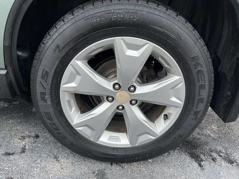 Used 2015 Subaru Forester 2.5i Limited image 19