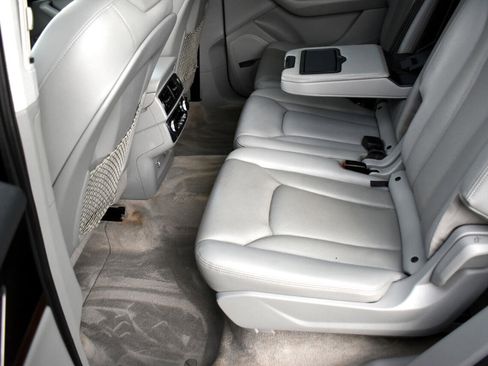 Used 2018 Audi Q7 3.0T Prestige w/ Prestige Package image 26