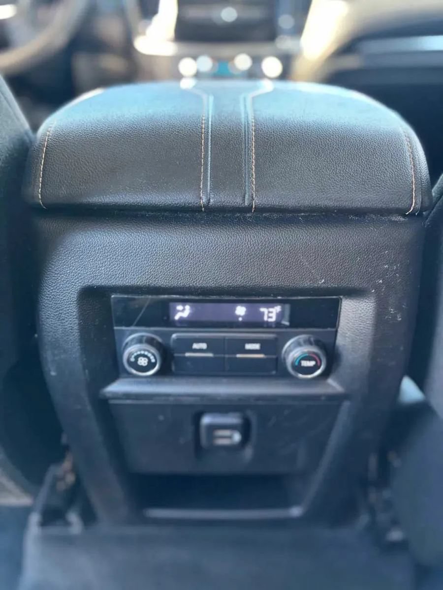Used 2019 Chevrolet Traverse LS AWD/4WD image 16