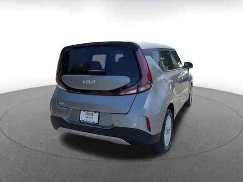 Used 2025 Kia Soul LX w/ LX Technology Package FWD image 14